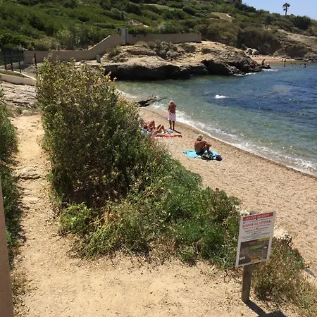 T2 terrasse 20m2 climatisé à 1mn chrono à pied de la plage , mer et sentier du littoral terrasse 20 m2 vue mer Six-Fours-les-Plages Exterior foto